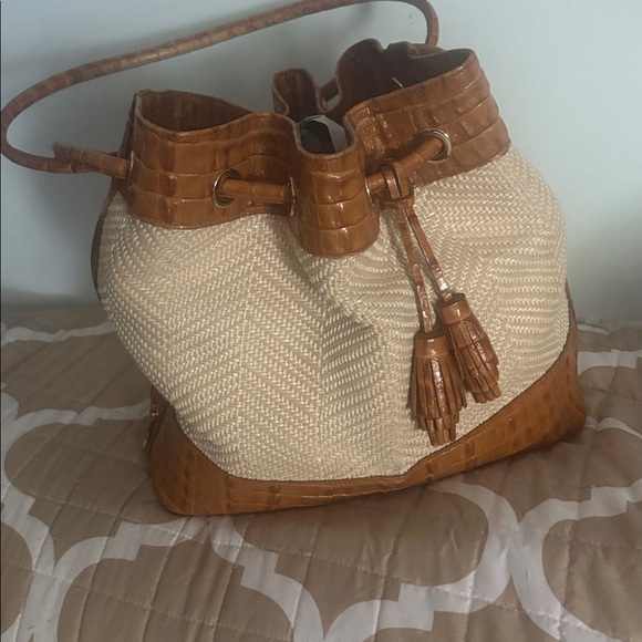 Brahmin - Picture 3 of 7